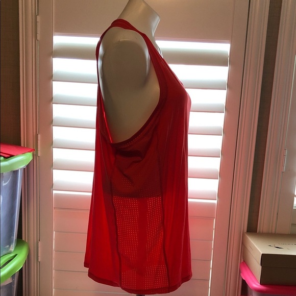 Women's Red Sleeveless Top - Picture 2 of 7